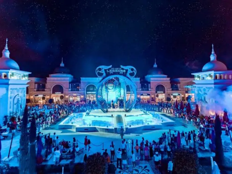 Land of Legends Night Show from Side 2